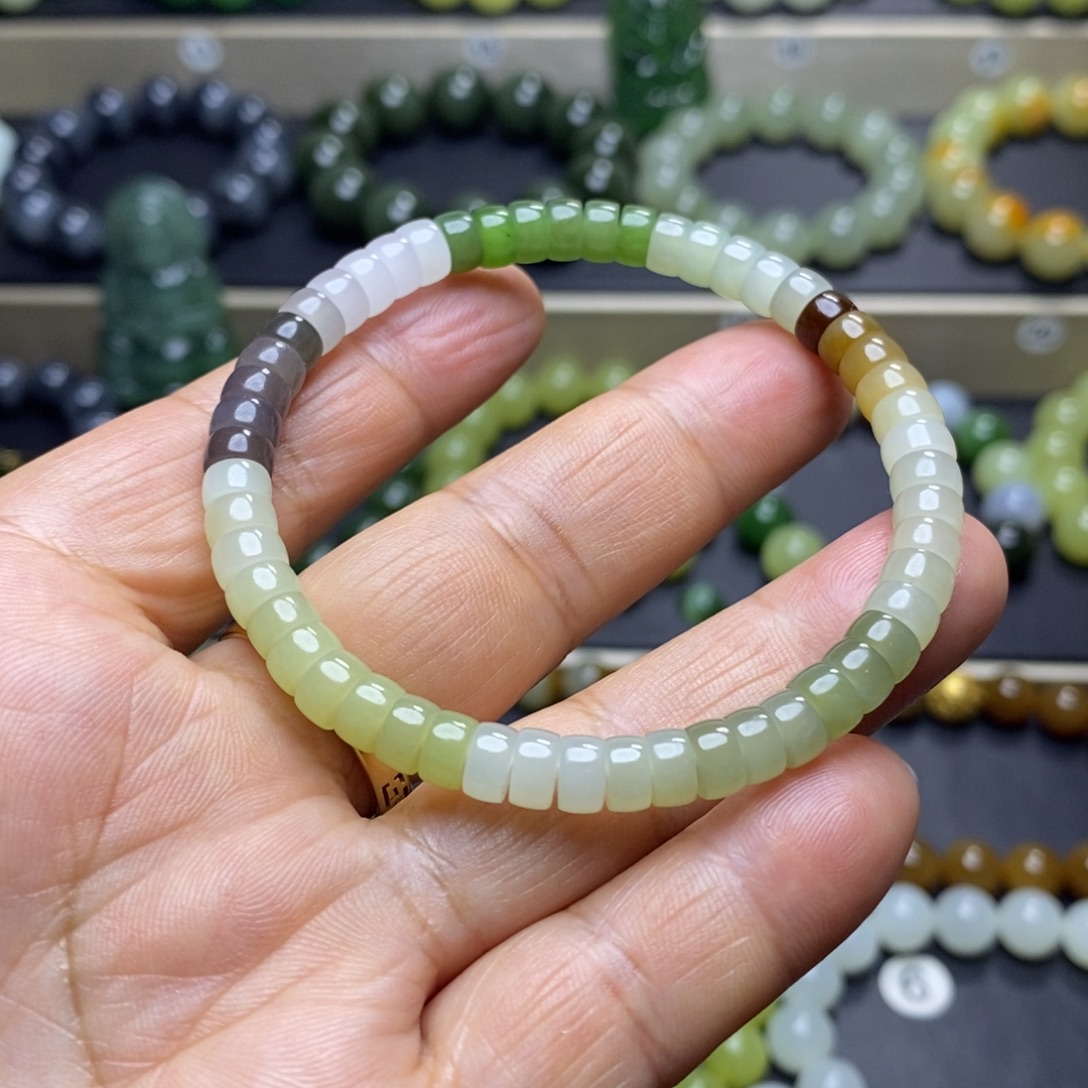 和田玉未镶嵌手串