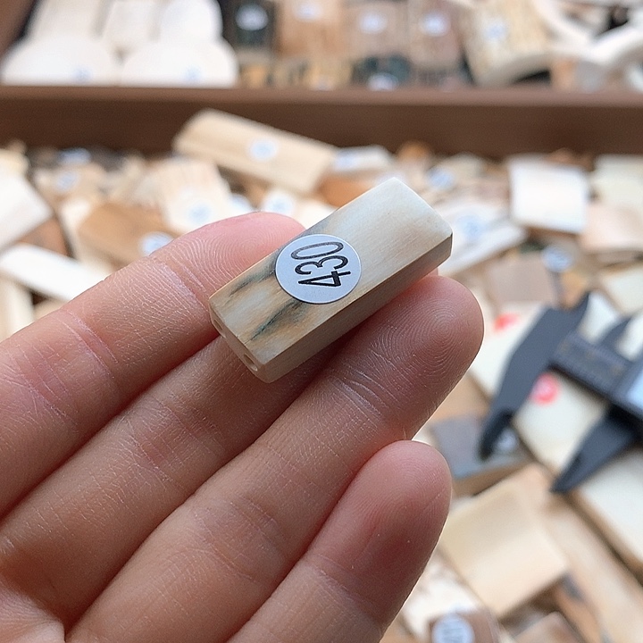 泥塑不打孔联系客服