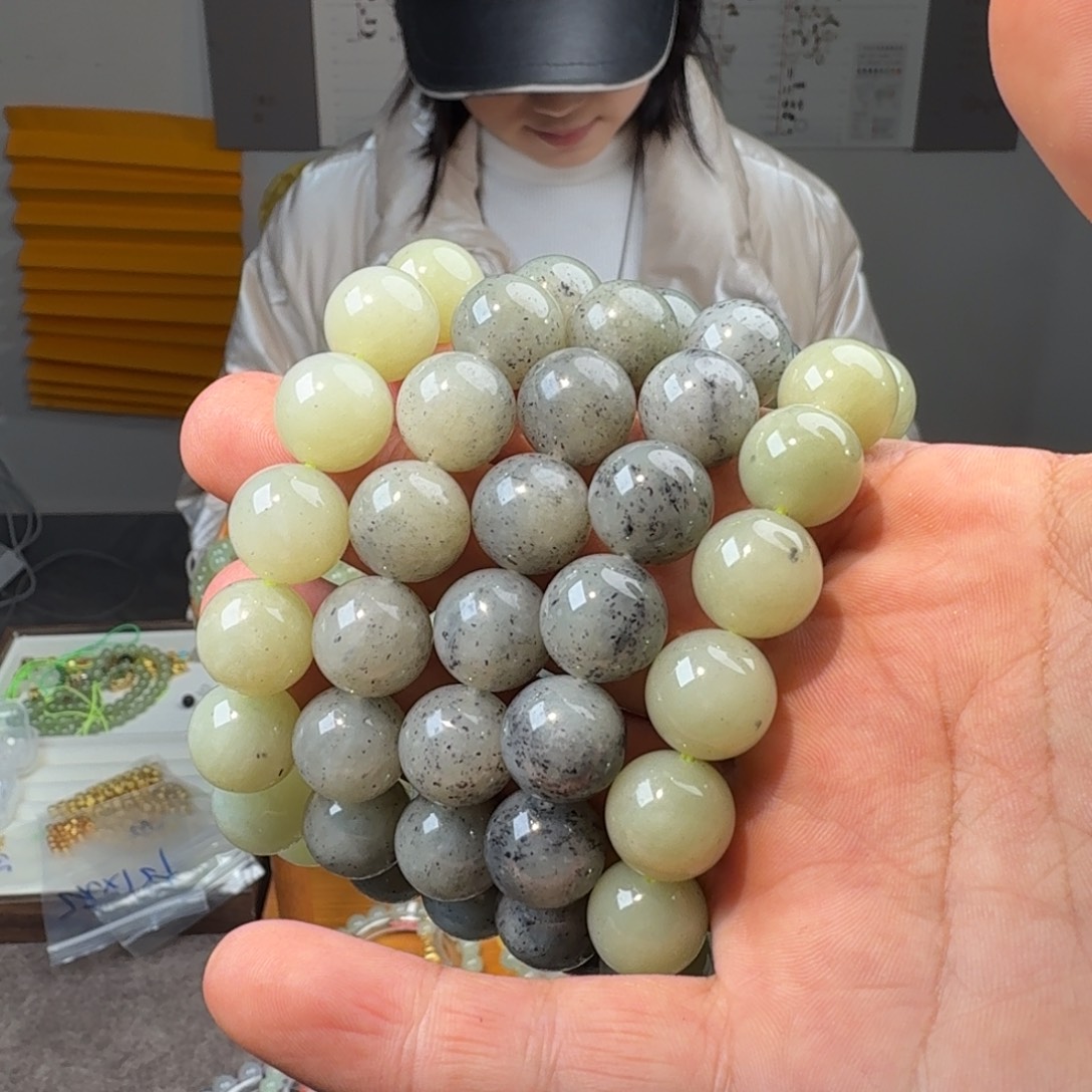 和田玉未镶嵌手链任选一条