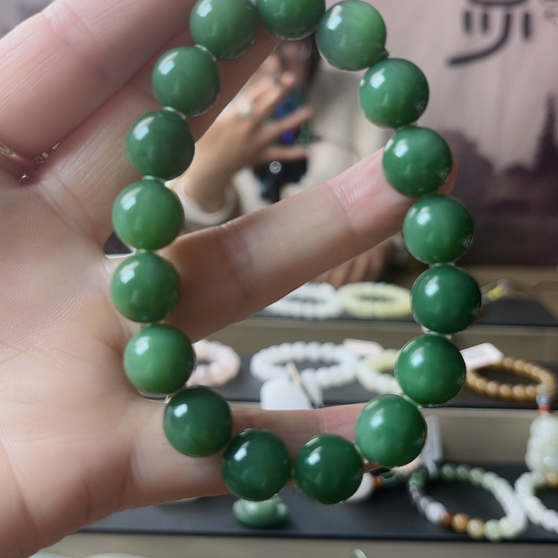 和田玉（碧玉）未镶嵌手链