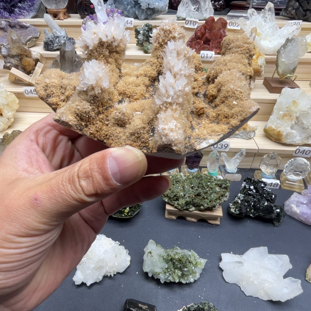 童***格石材天然钟乳石家居装饰摆件