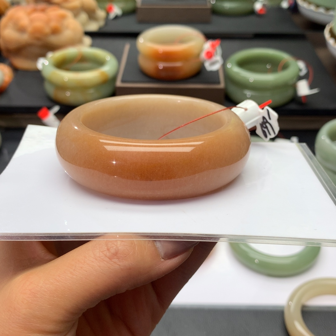 石英质玉未镶嵌手镯