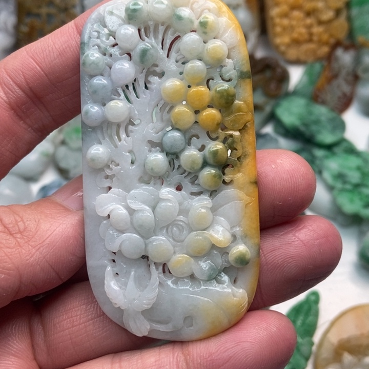 定制翡翠未镶嵌翡翠