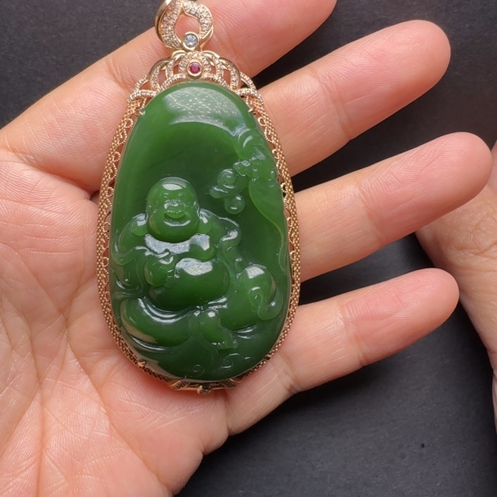 和田玉颈饰18K金镶嵌