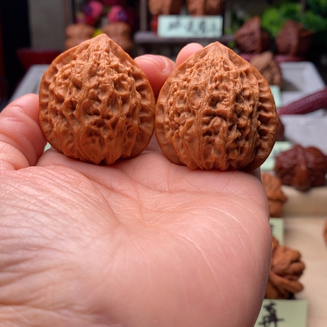 小***北把件文玩核桃金牛