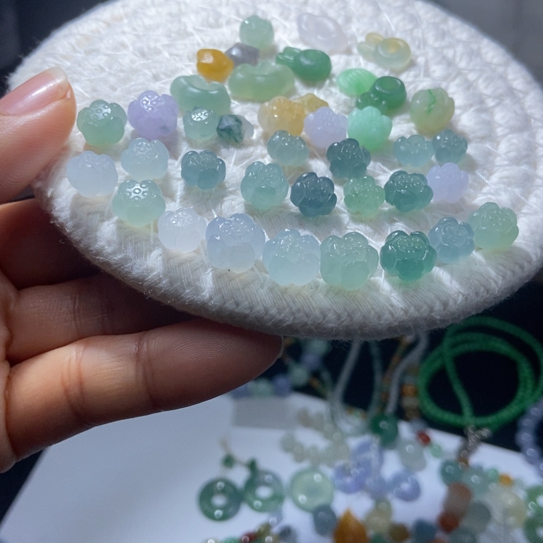 定制翡翠未镶嵌单个价格