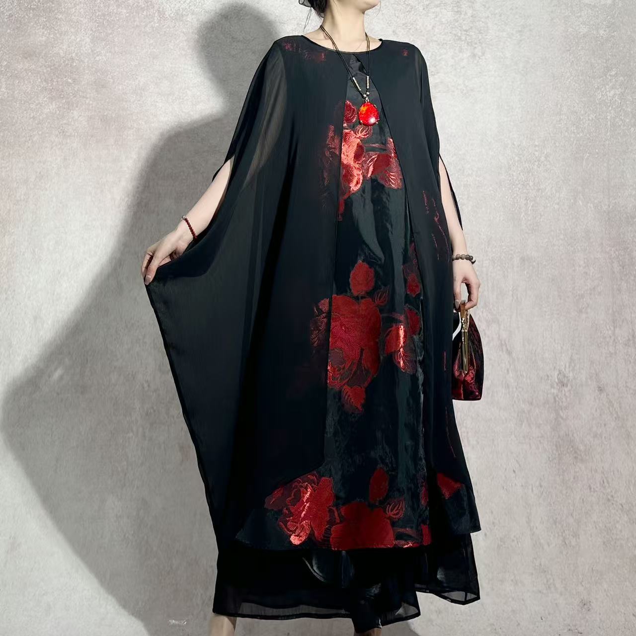 【焕夏墨晨】BF33112酒红色刺绣提花拼接黑色斗篷长款连衣裙