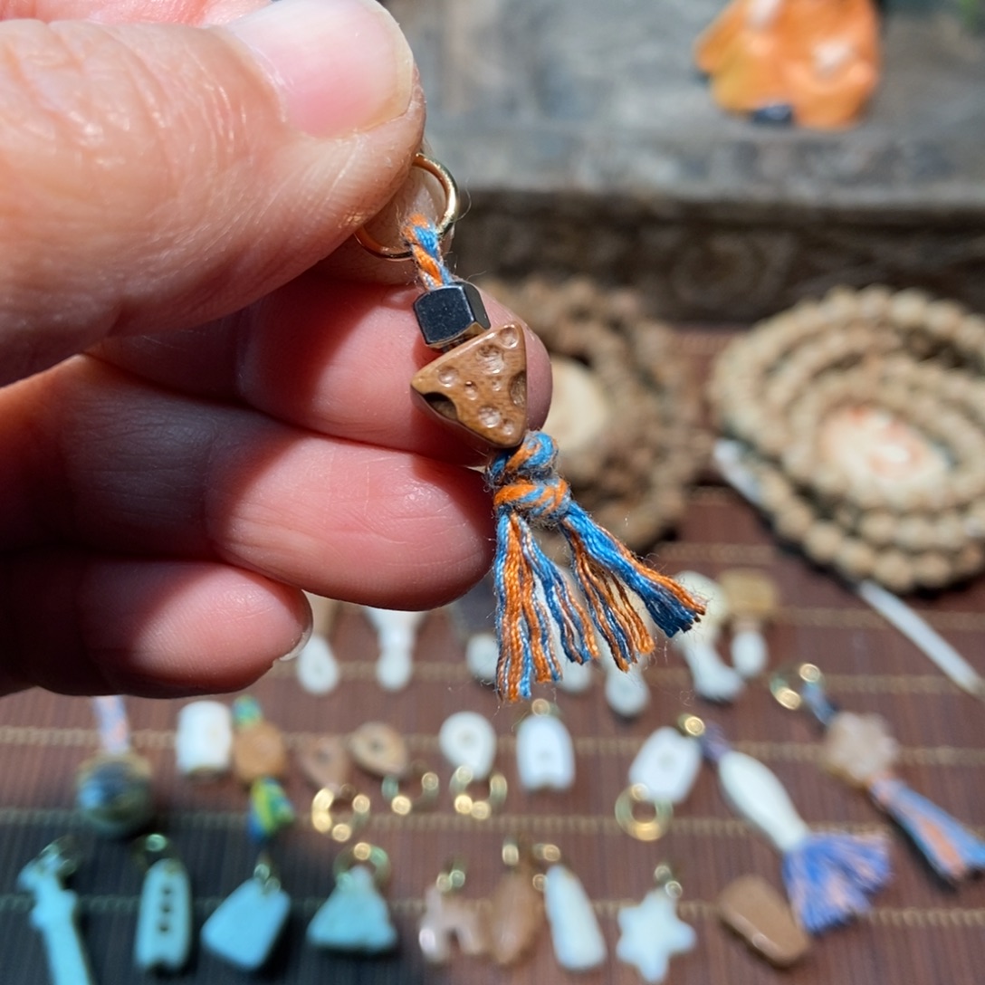 柏香籽/百香籽吊坠