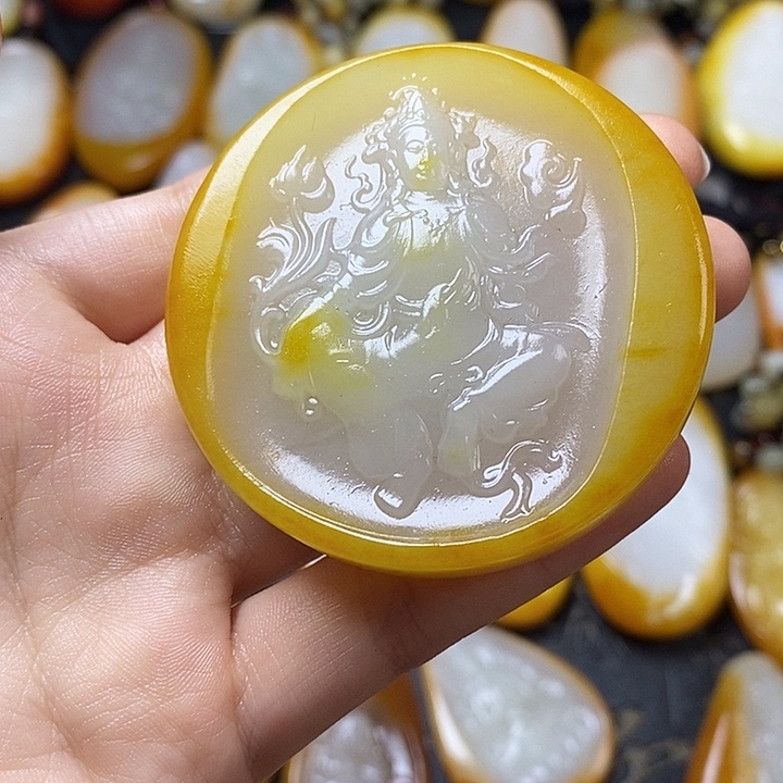 和田玉未镶嵌颈饰