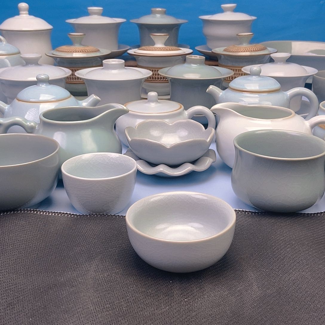 杯仿古月白微蓝釉压手杯原矿原釉原产地