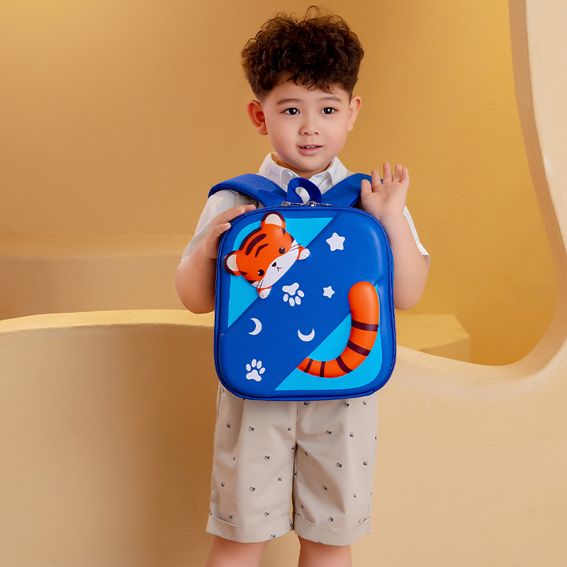 新款幼儿园小老虎卡通包男女童3-5岁蛋壳双肩包可爱童趣减负护脊