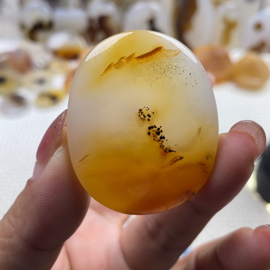 玛瑙/玉髓未镶嵌颈饰