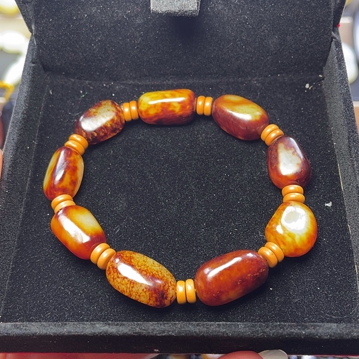 和田玉未镶嵌手串