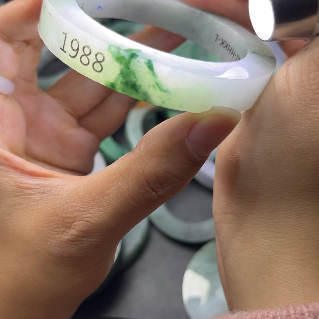 定制翡翠手镯未镶嵌