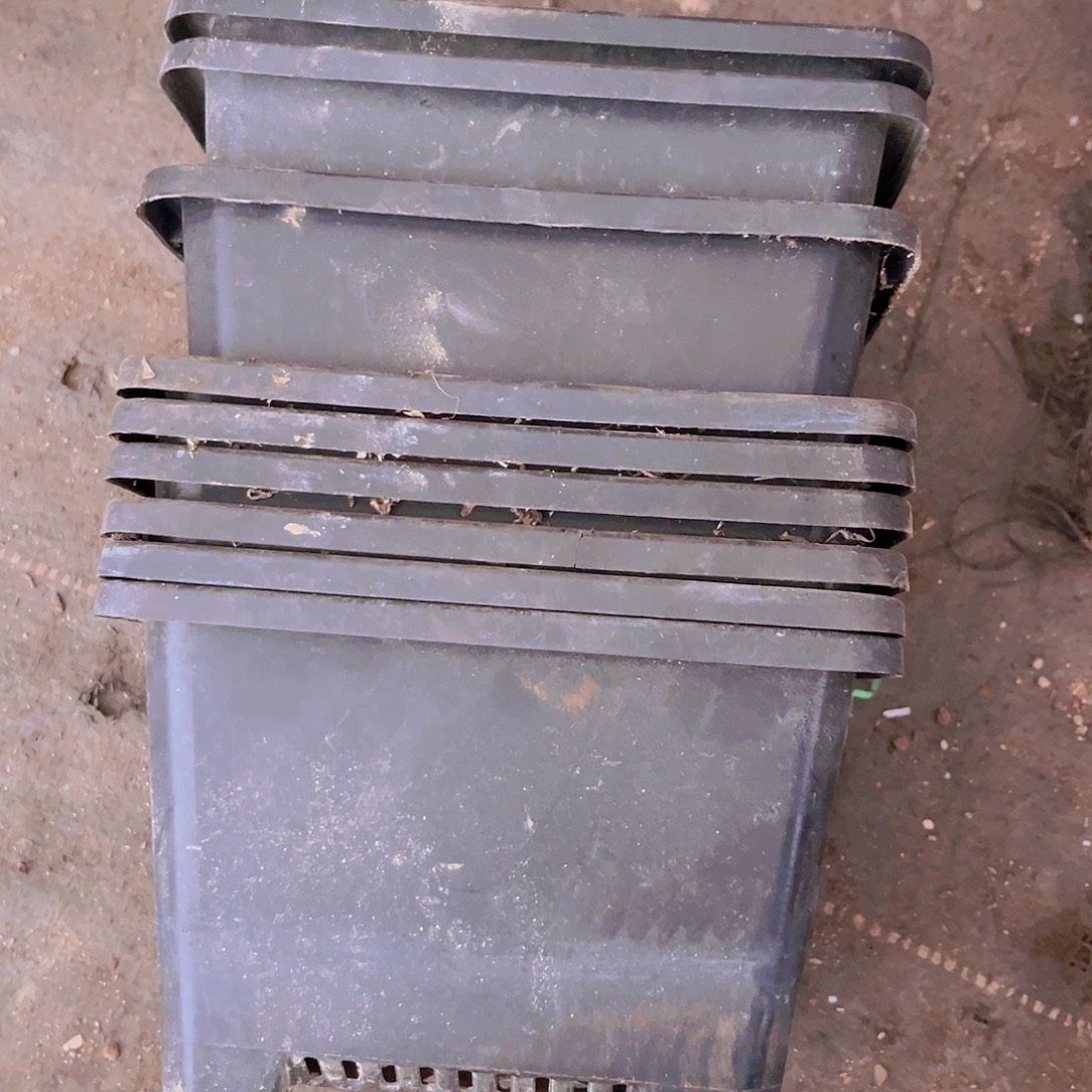旧口径17.5高12黑方盆加厚8个