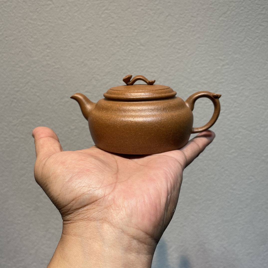全手工原矿老段泥紫灵壶约170cc