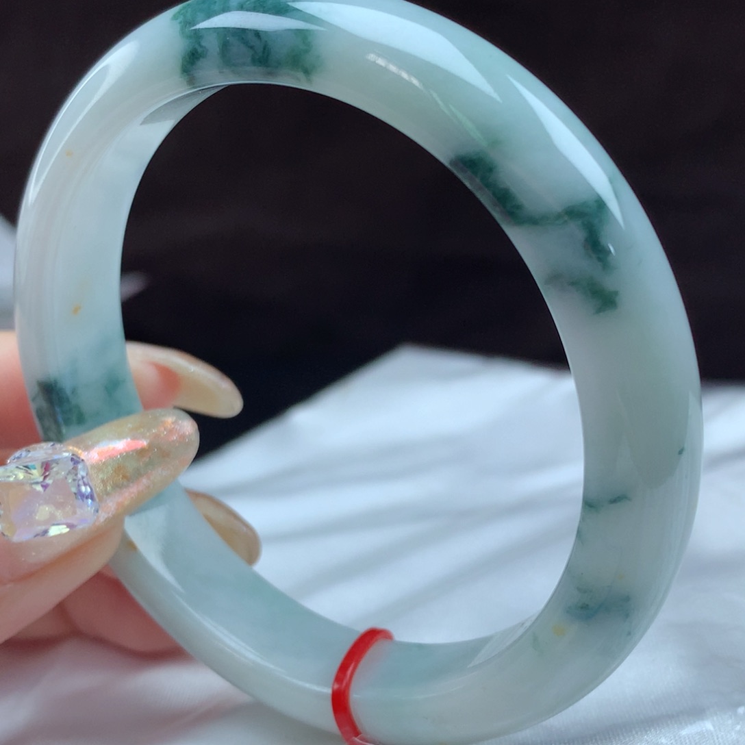 翡翠手镯未镶嵌89102，