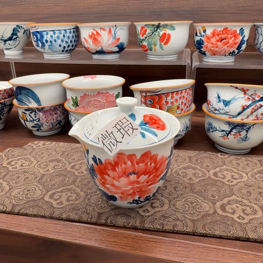 釉下手绘茶具微瑕