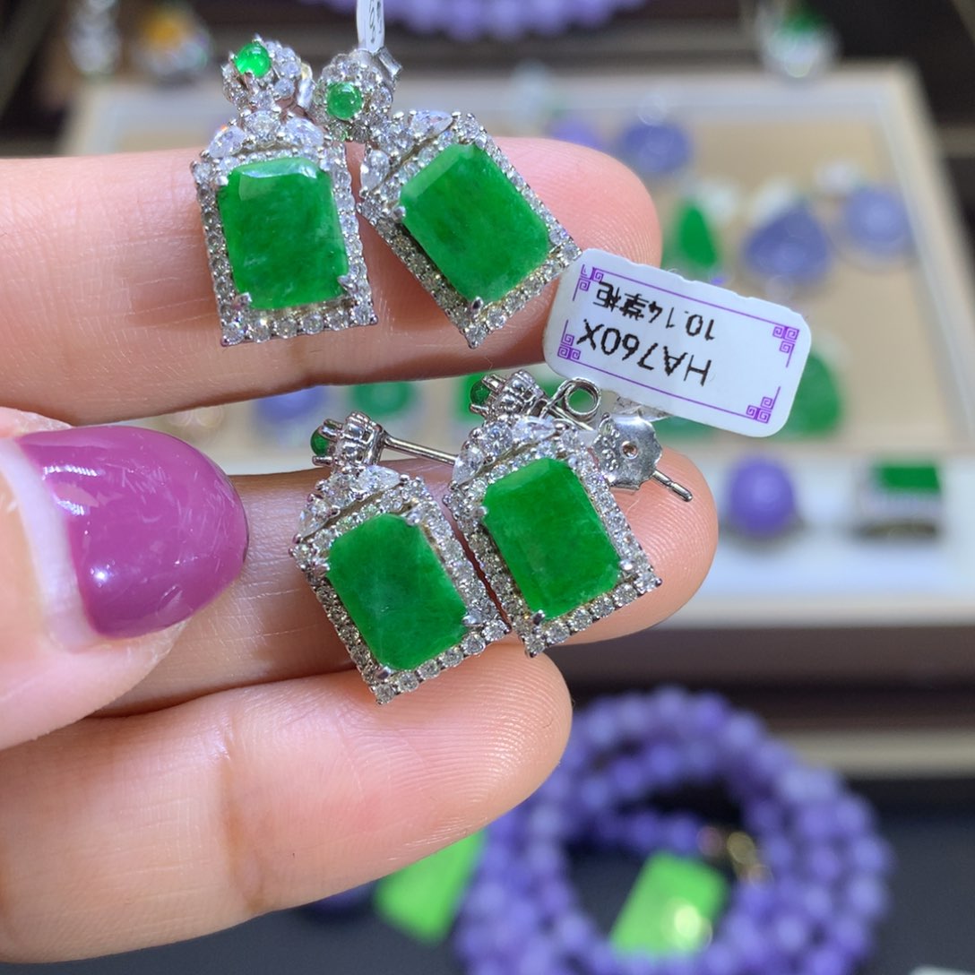 翡翠颈饰银S925镶嵌翡翠多样性