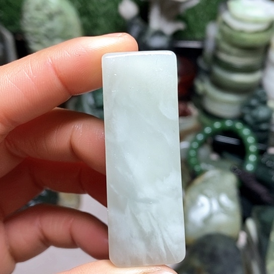 未镶嵌和田玉（糖玉）珠宝半成品