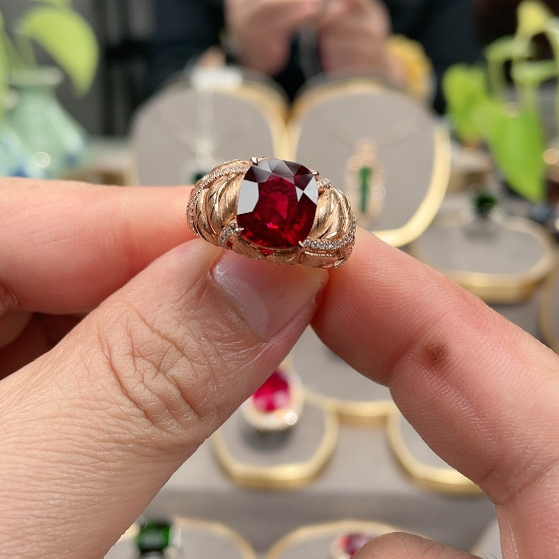 碧玺戒指18K金镶嵌4.08ct