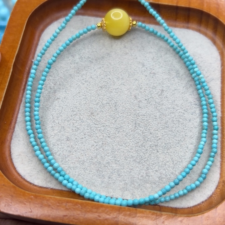 莫***默绿松石未镶嵌珠宝半成品