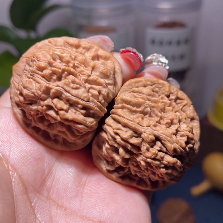 桃核把件               43