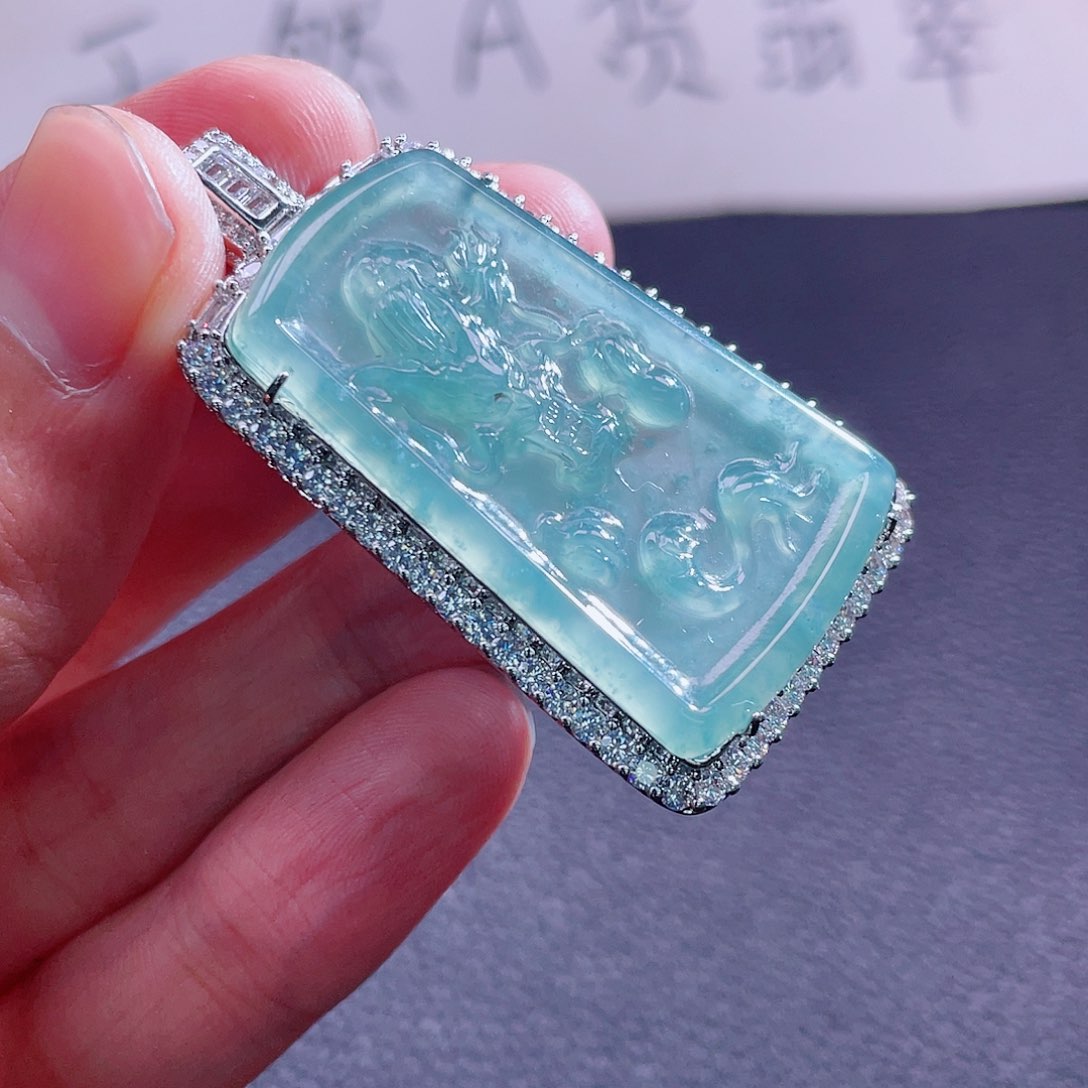 翡翠颈饰未镶嵌888888888