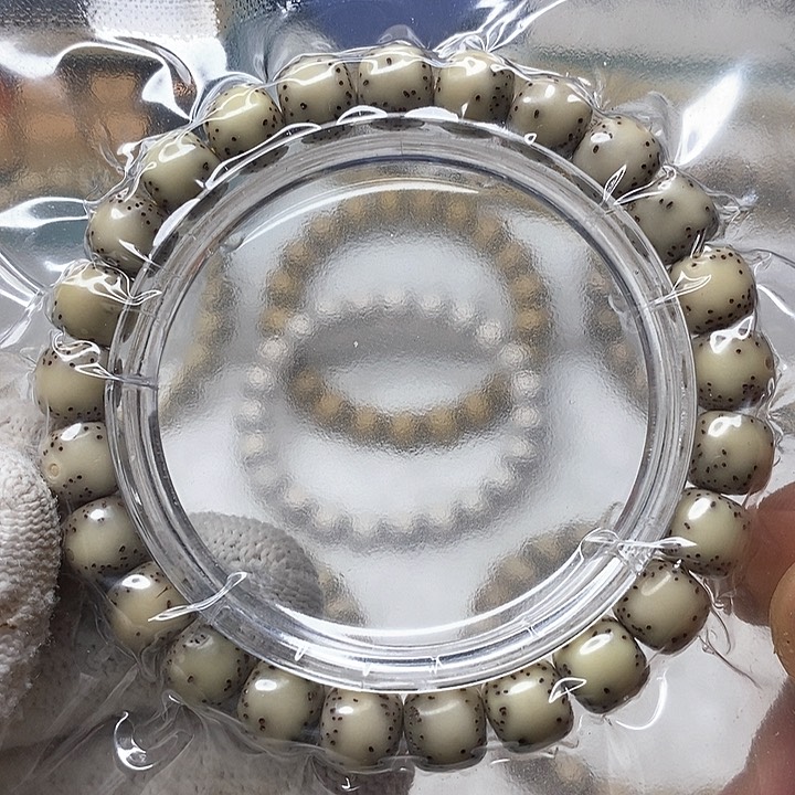 星月菩提手串石玉料 全玉化9*8半壁通体