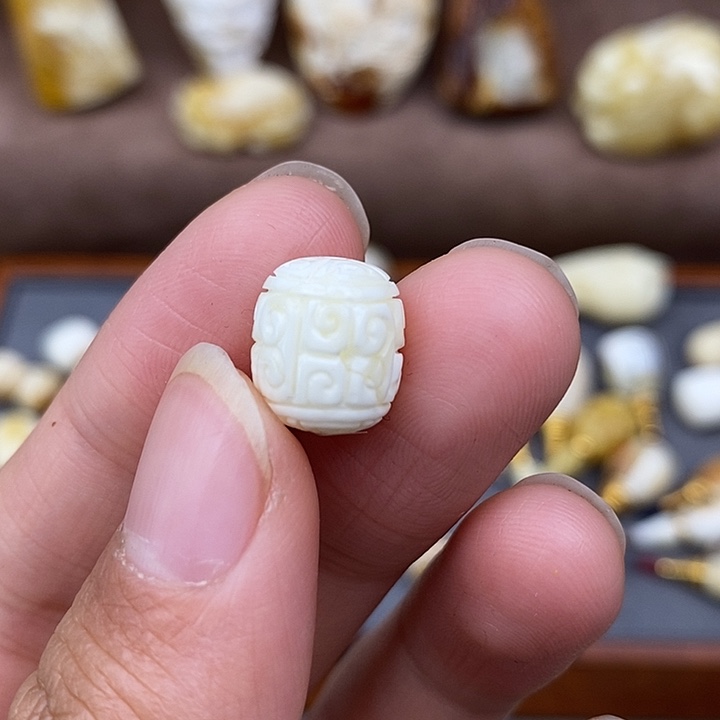 琥珀裸石未镶嵌10好回文a172