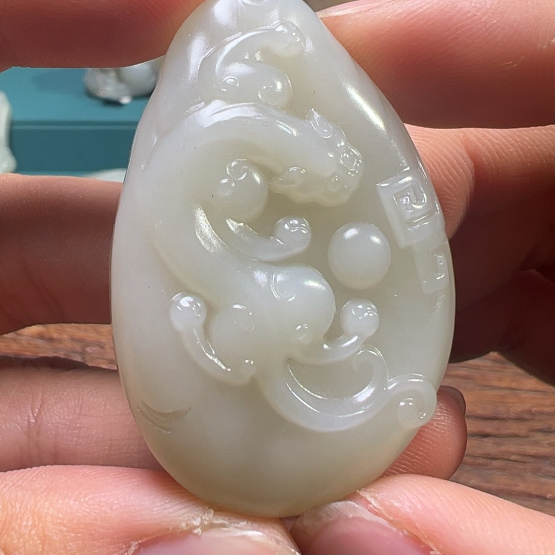 和田玉（糖玉）未镶嵌颈饰