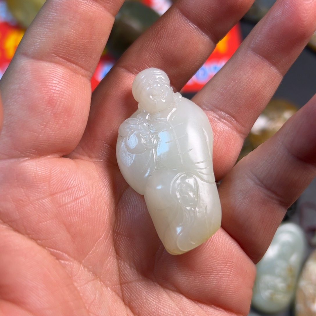 和田玉颈饰未镶嵌