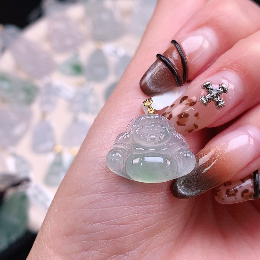 翡翠颈饰18K金镶嵌飘绿佛20、15.6、20、4