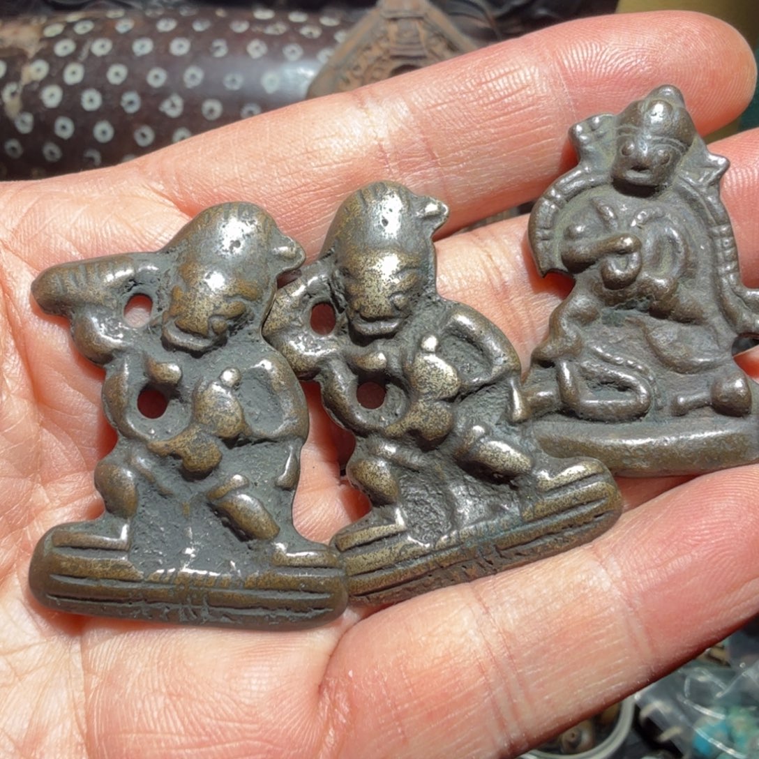 鸿***李花岗石铁合金哈哈哈