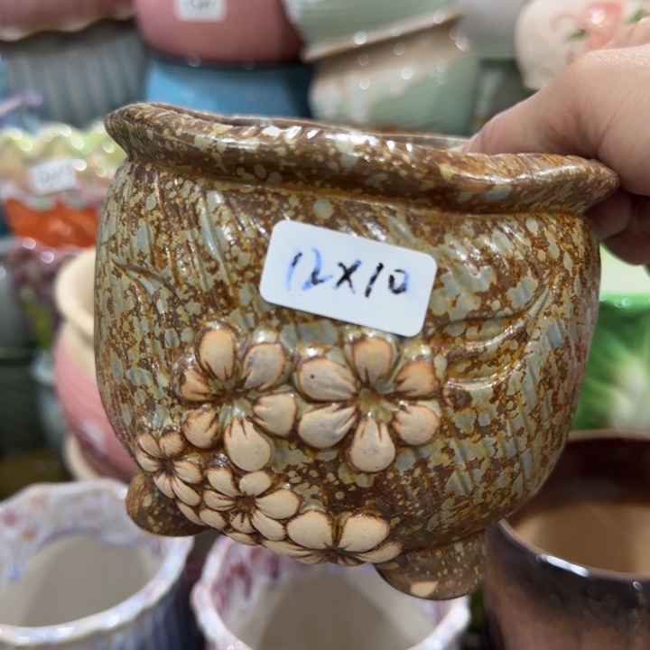 凑9块包邮，有孔，花盆