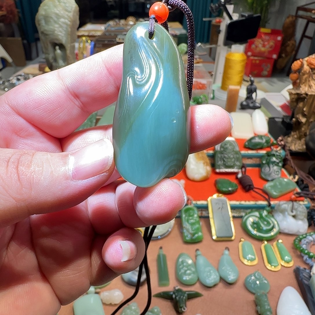 和田玉颈饰未镶嵌