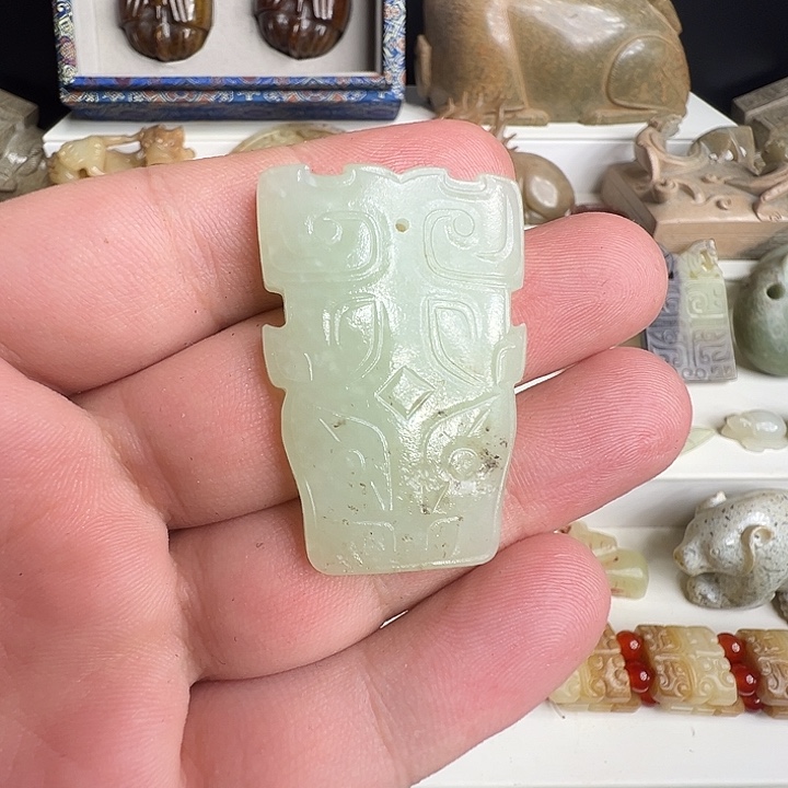 颈饰未镶嵌和田玉大*