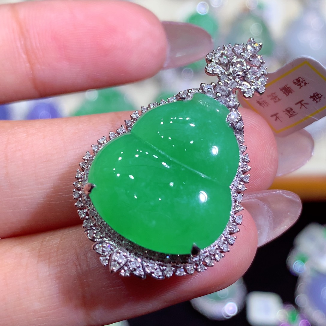 翡翠18K金镶嵌吊坠(不含链)