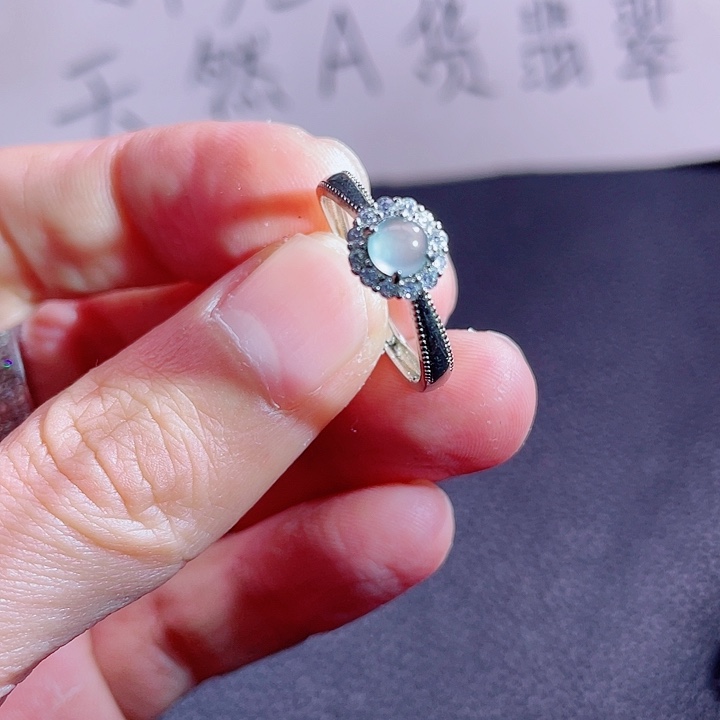 翡翠颈饰未镶嵌88888888