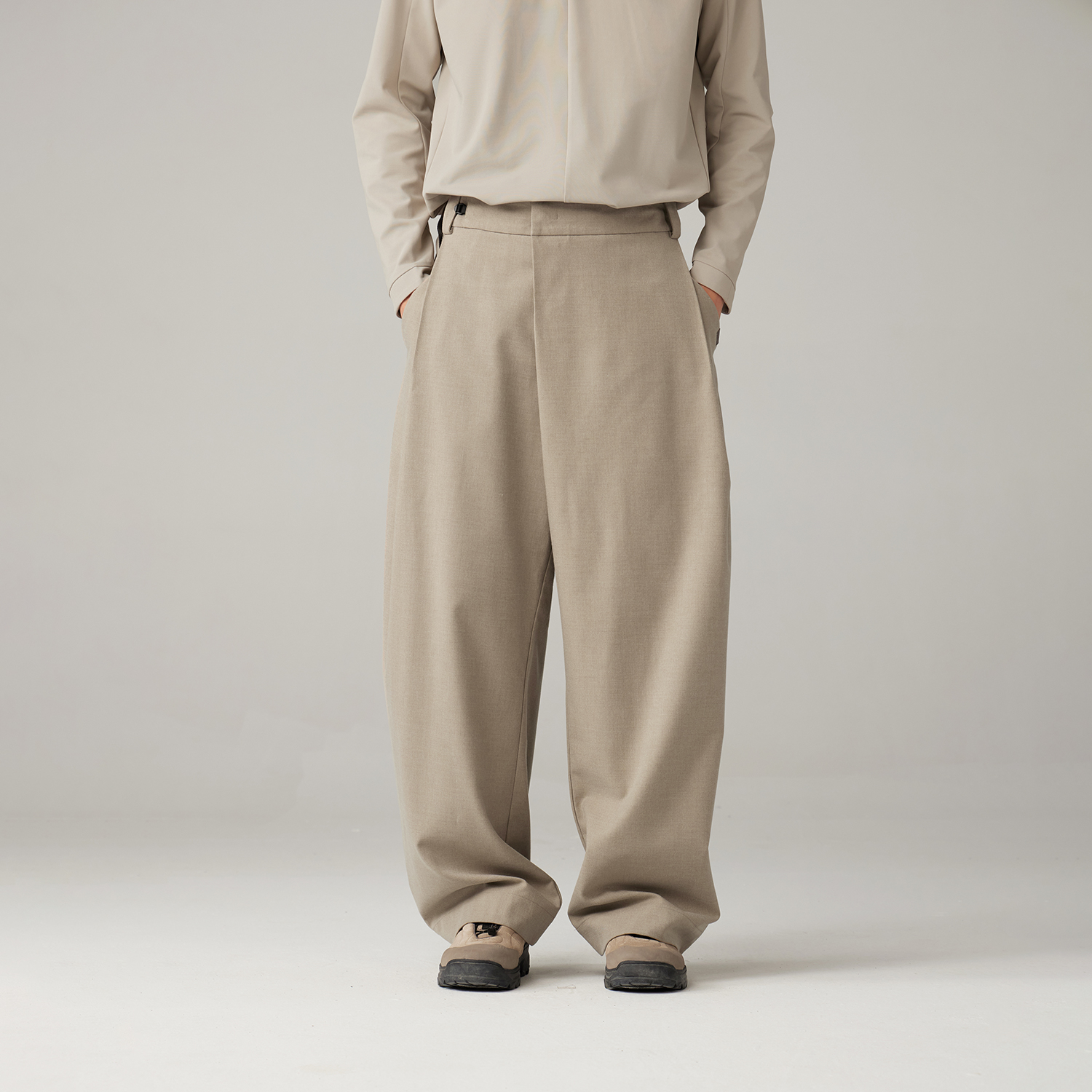 BLUE MONTE蓝岐羊毛垂坠感休闲西装长裤早秋户外宽松直筒弯刀裤男