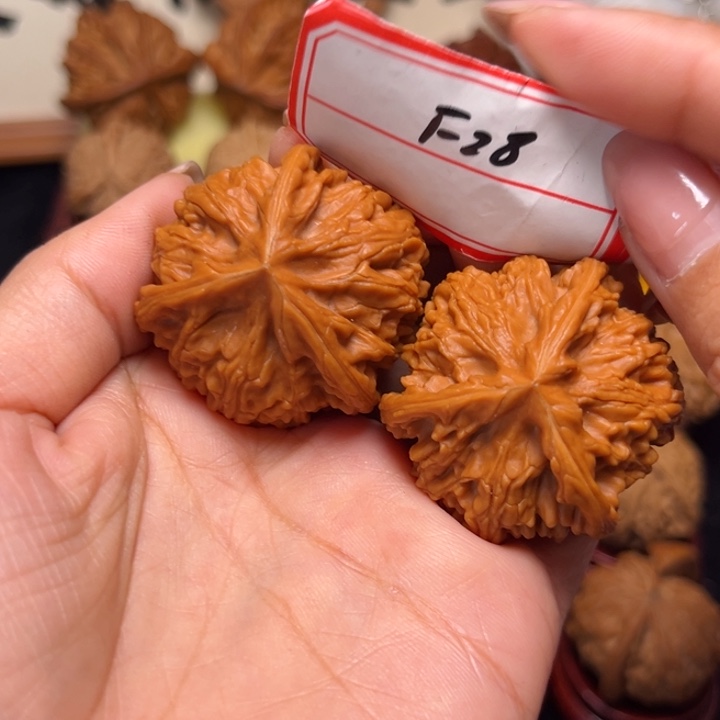 比***雄吊坠文玩核桃40大尺全品矮桩御龙奔28