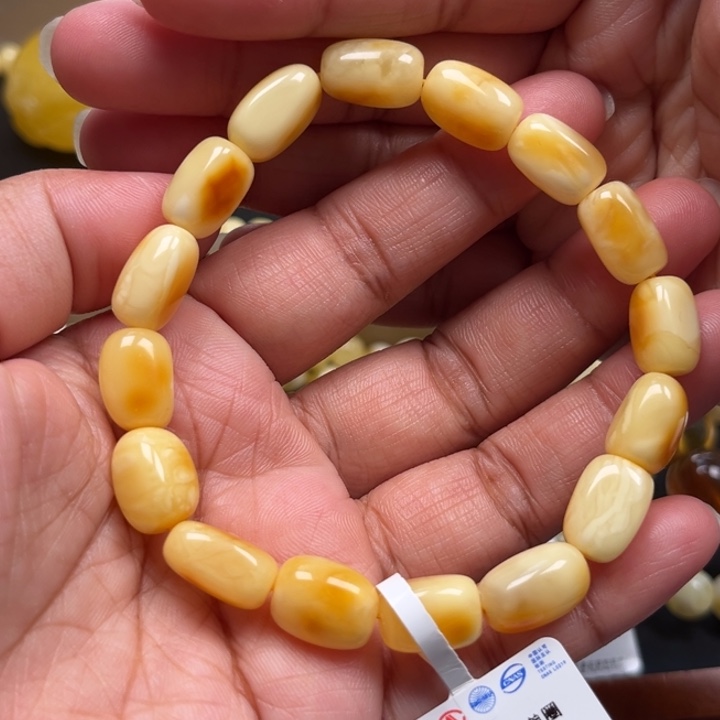 未镶嵌琥珀珠宝奇石M208号9+沁色随型