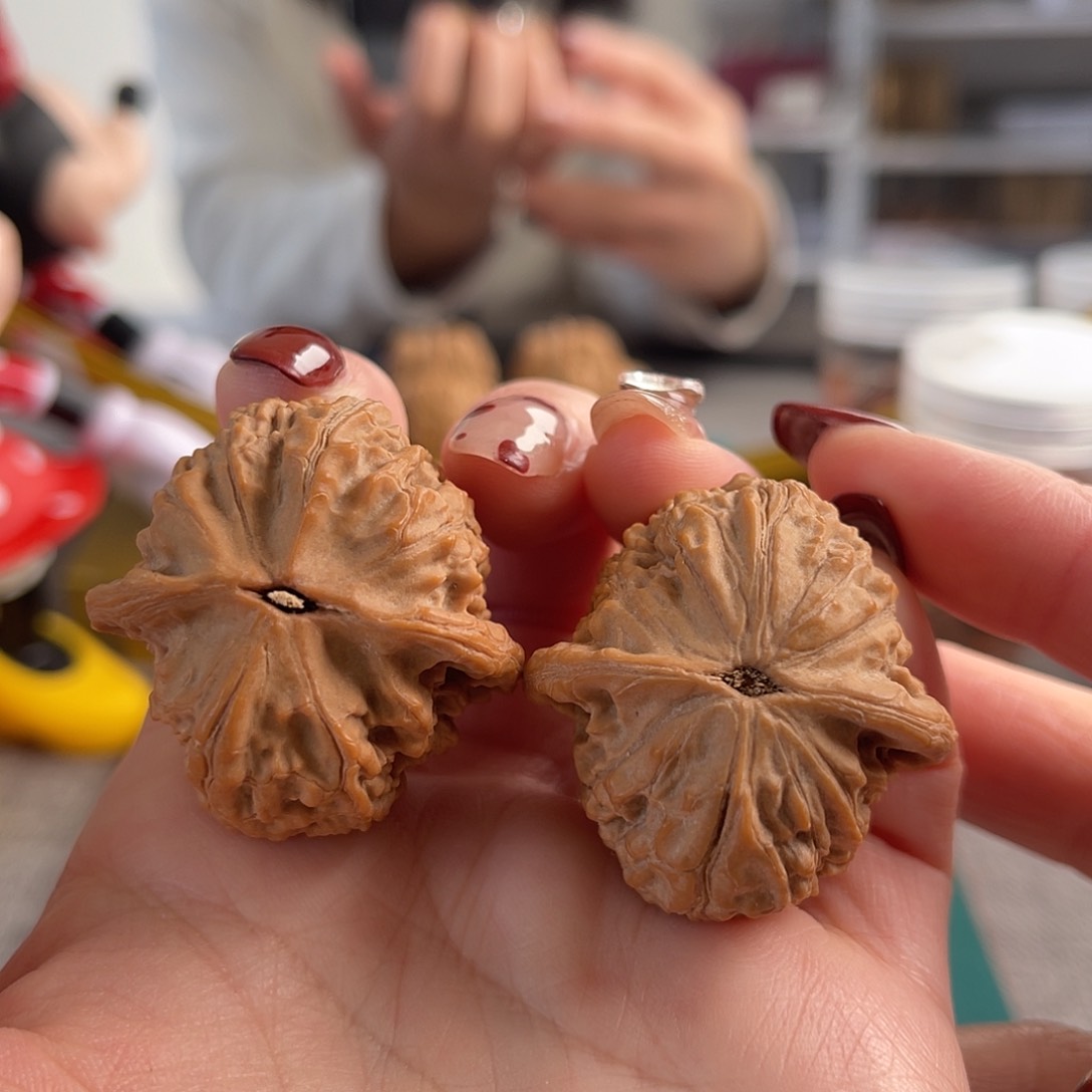 文玩核桃吊坠36平谷爱心