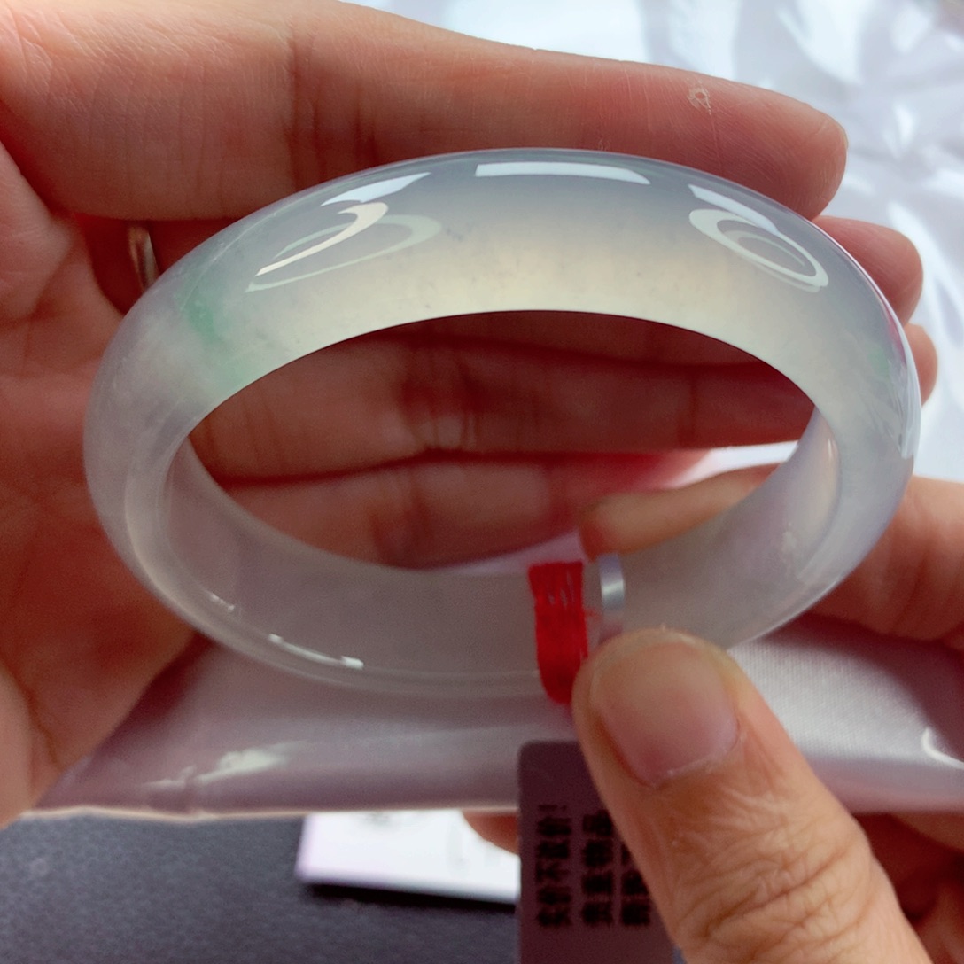 翡翠手镯（贵妃镯）未镶嵌高冰玻璃种A