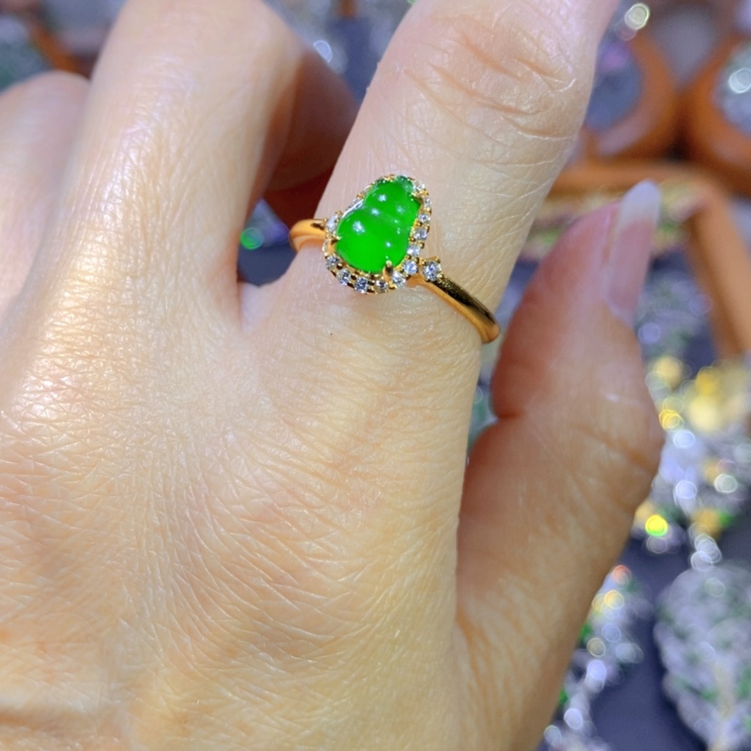 翡翠颈饰银S925镶嵌天然翡翠