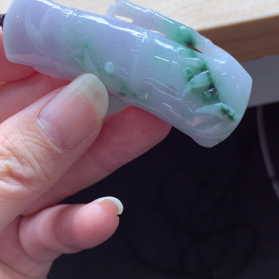 翡翠颈饰未镶嵌吊坠