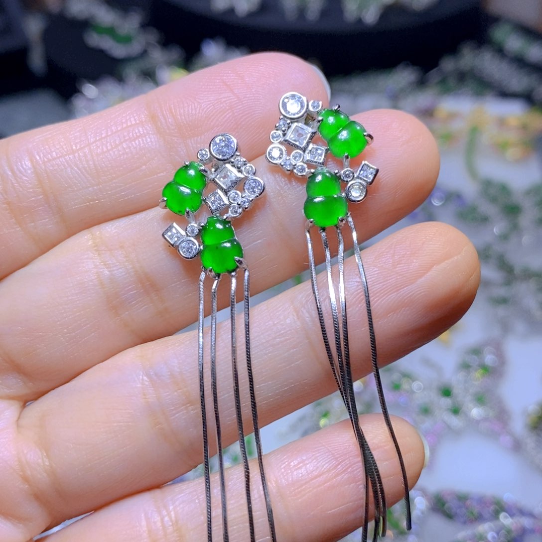 翡翠颈饰银S925镶嵌天然翡翠