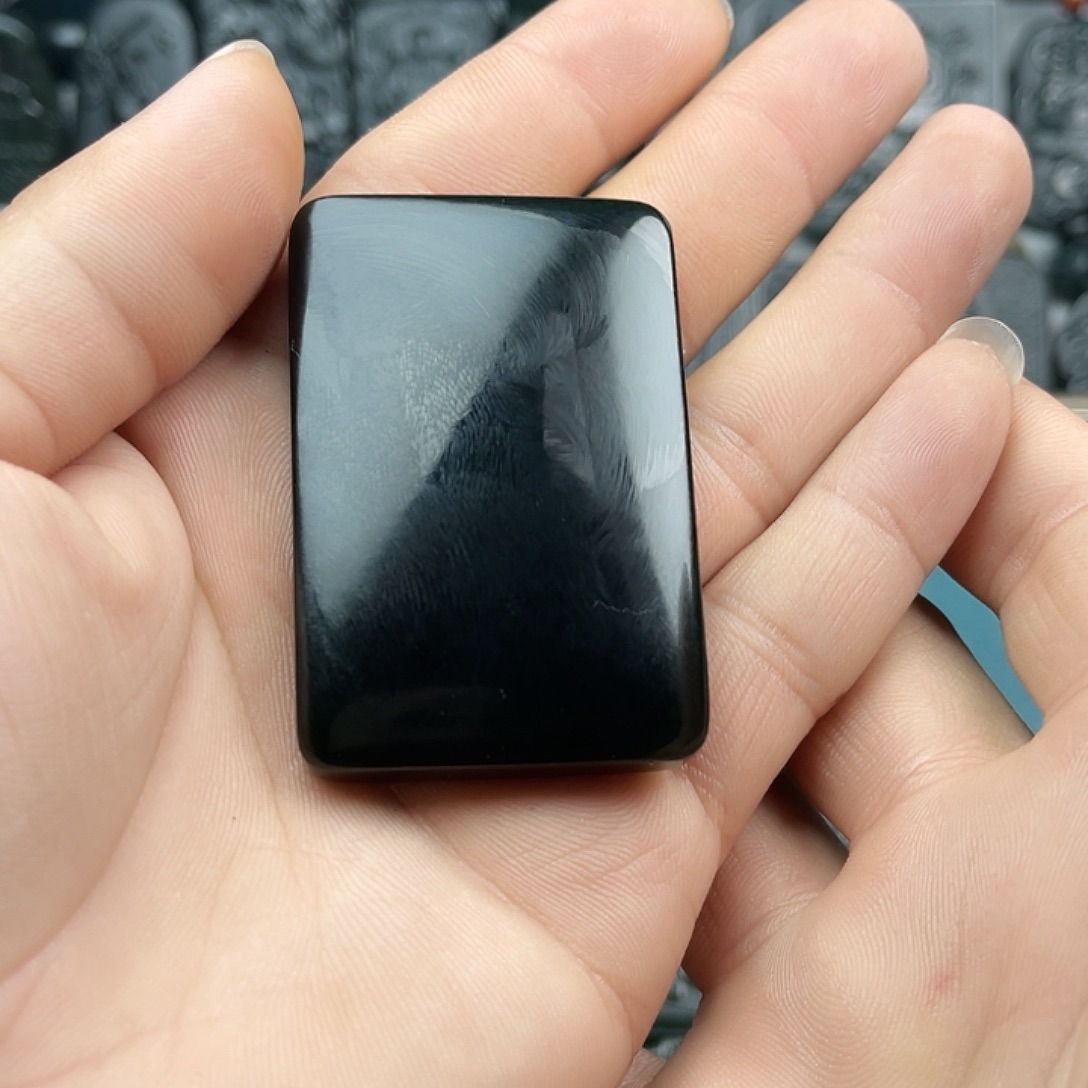 和田玉颈饰未镶嵌利***市