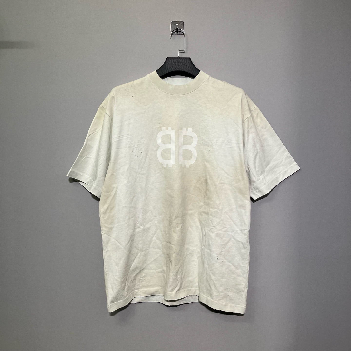 99新 Balenciaga/巴黎世家 烟灰色破坏短袖价7500