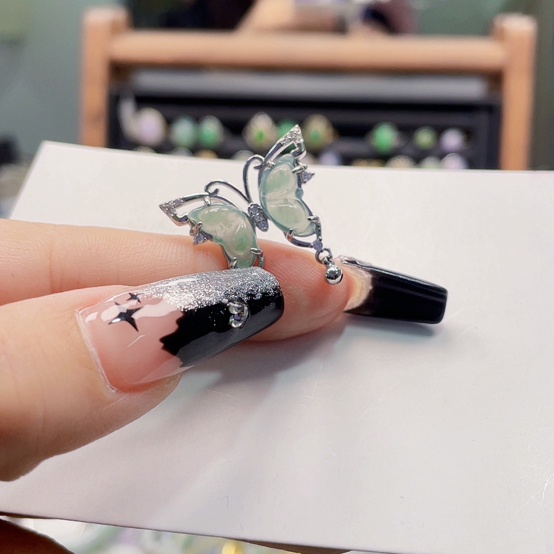 翡翠未镶嵌颈饰天然翡翠Ａ货